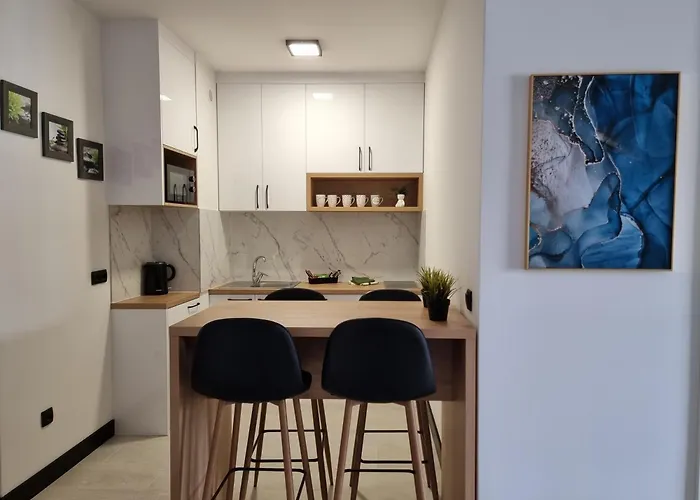 Blue Sky - Free Garage Sarajevo